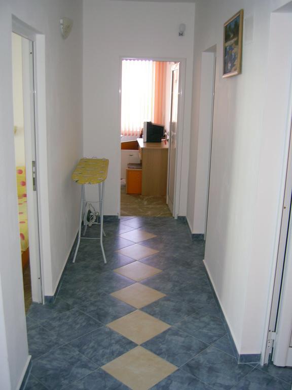 Sianie Guest House Ravda Exteriör bild