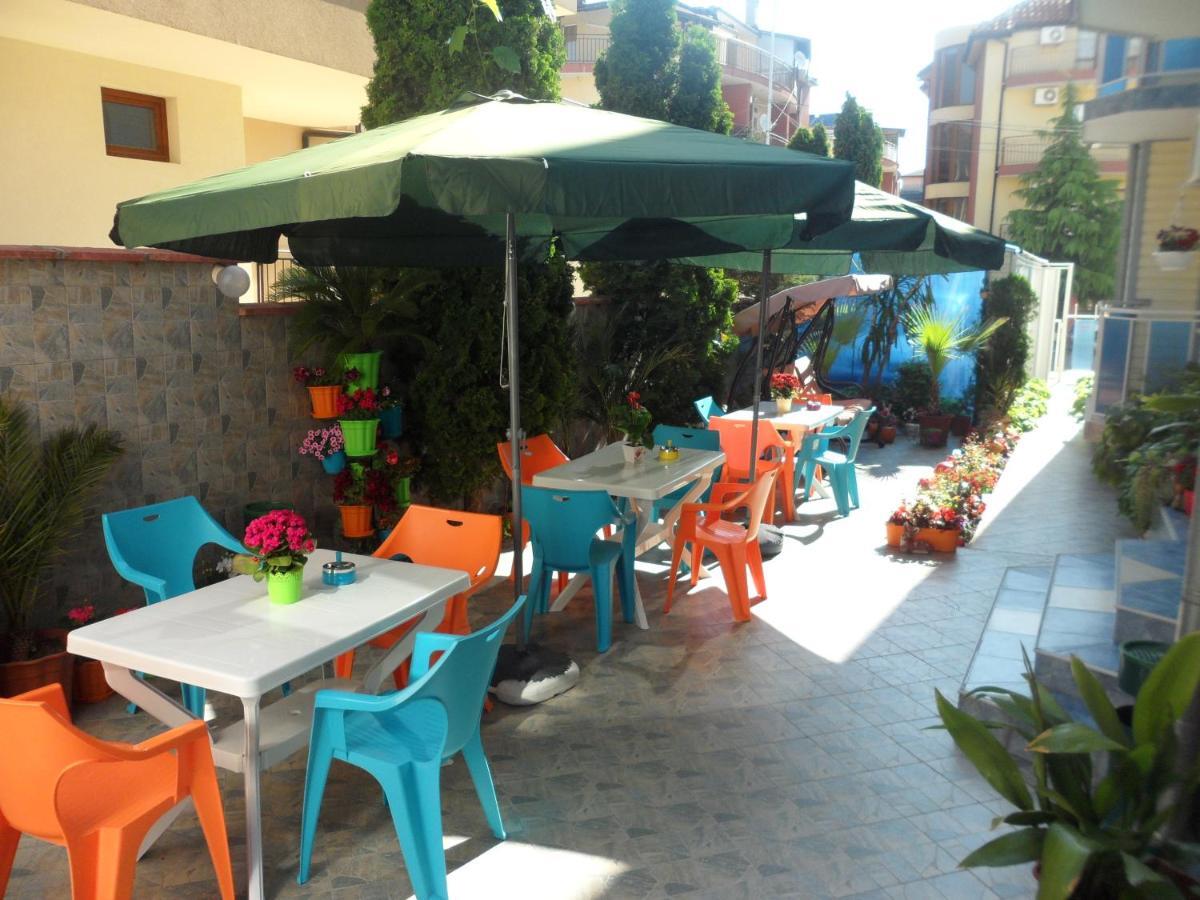 Sianie Guest House Ravda Rum bild