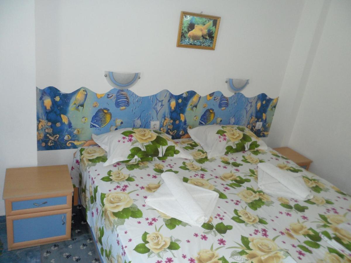 Sianie Guest House Ravda Rum bild